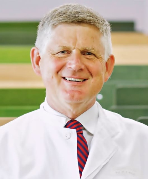Prof. Dr. med. Andreas Hochhaus
